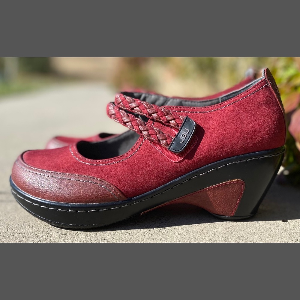 JBU Emerald Mary Janes